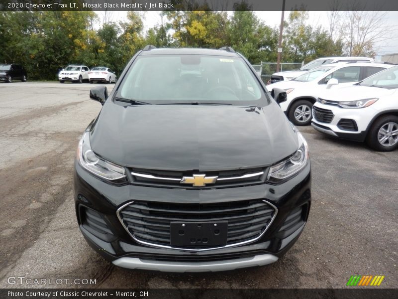 Mosaic Black Metallic / Jet Black 2020 Chevrolet Trax LT