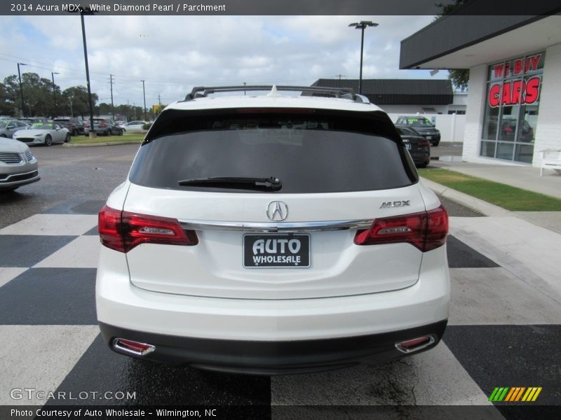 White Diamond Pearl / Parchment 2014 Acura MDX