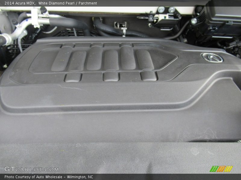 White Diamond Pearl / Parchment 2014 Acura MDX