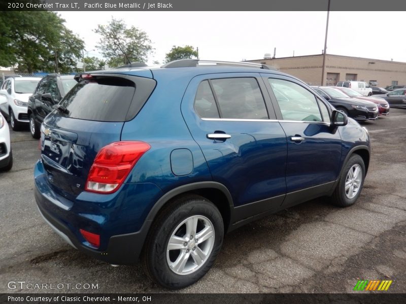 Pacific Blue Metallic / Jet Black 2020 Chevrolet Trax LT