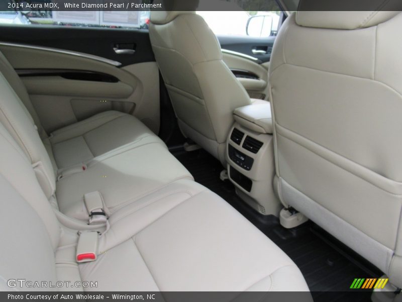 White Diamond Pearl / Parchment 2014 Acura MDX