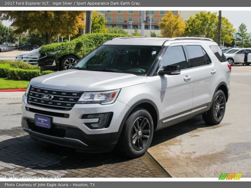 Ingot Silver / Sport Appearance Dark Earth Gray 2017 Ford Explorer XLT