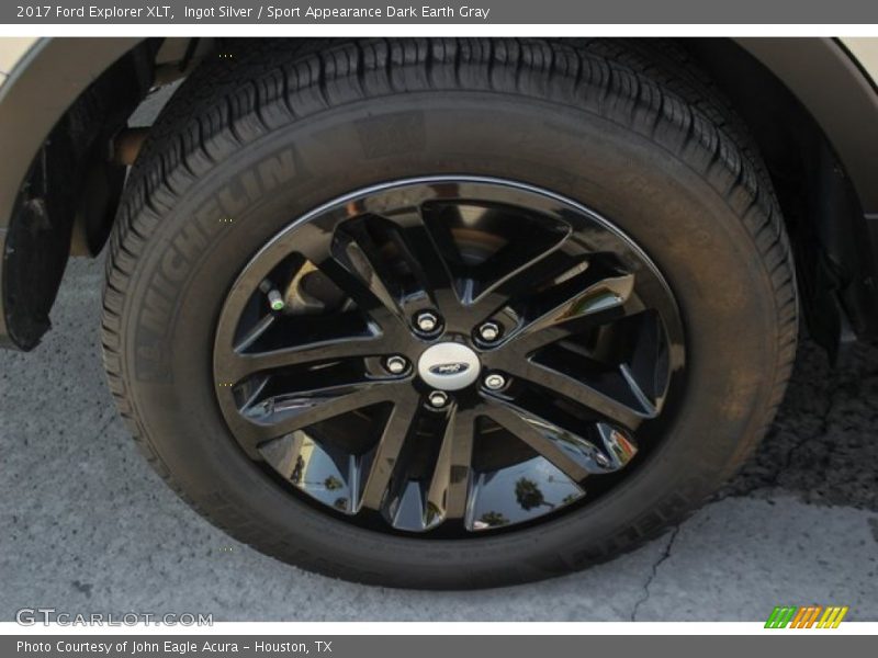 Ingot Silver / Sport Appearance Dark Earth Gray 2017 Ford Explorer XLT