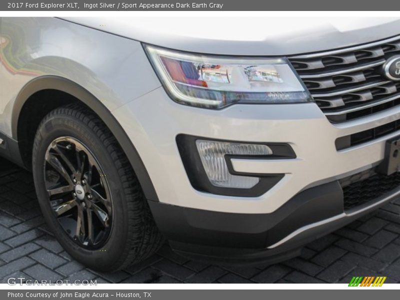 Ingot Silver / Sport Appearance Dark Earth Gray 2017 Ford Explorer XLT