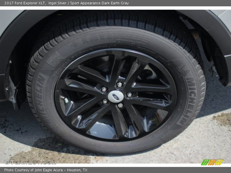 Ingot Silver / Sport Appearance Dark Earth Gray 2017 Ford Explorer XLT