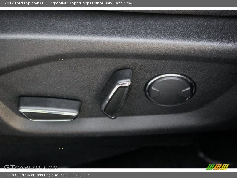 Ingot Silver / Sport Appearance Dark Earth Gray 2017 Ford Explorer XLT