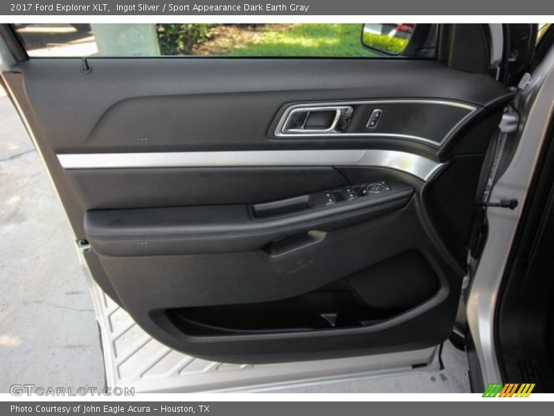 Ingot Silver / Sport Appearance Dark Earth Gray 2017 Ford Explorer XLT