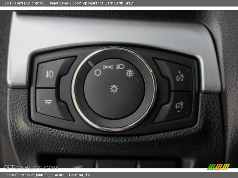 Ingot Silver / Sport Appearance Dark Earth Gray 2017 Ford Explorer XLT