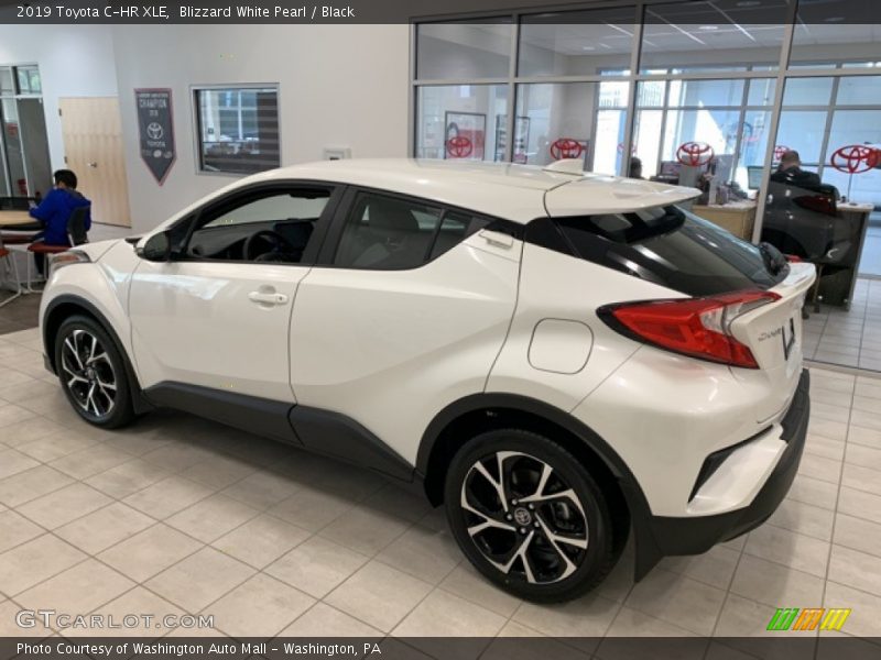 Blizzard White Pearl / Black 2019 Toyota C-HR XLE