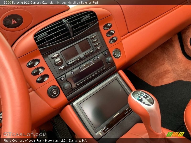 Controls of 2000 911 Carrera Cabriolet