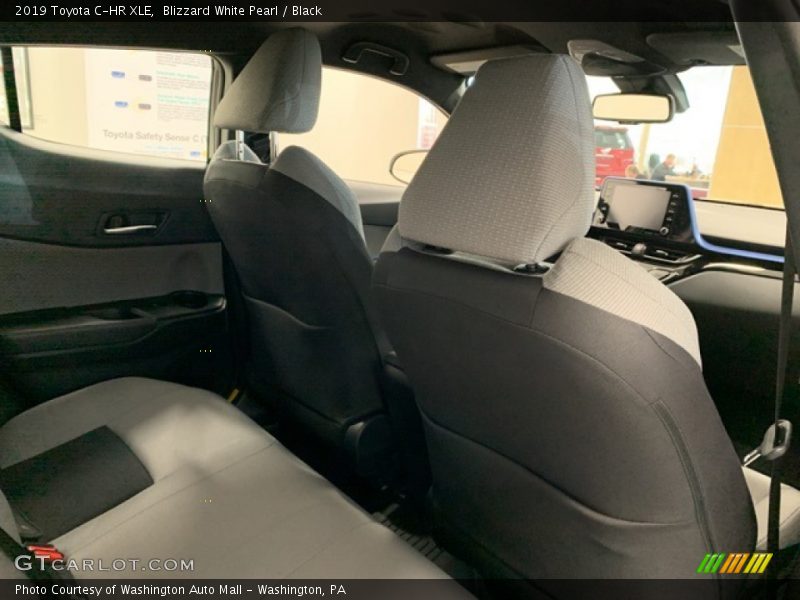 Blizzard White Pearl / Black 2019 Toyota C-HR XLE