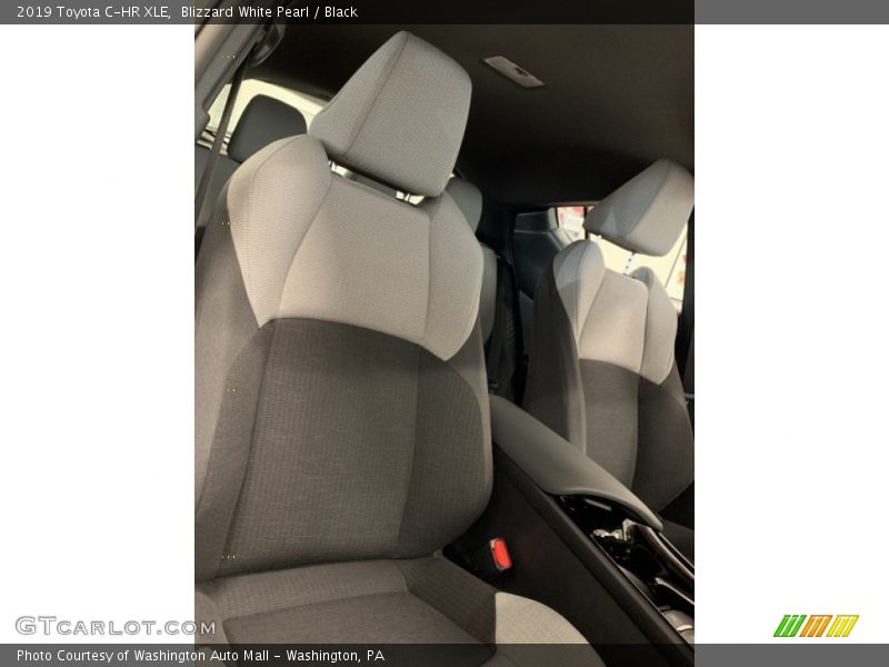 Blizzard White Pearl / Black 2019 Toyota C-HR XLE