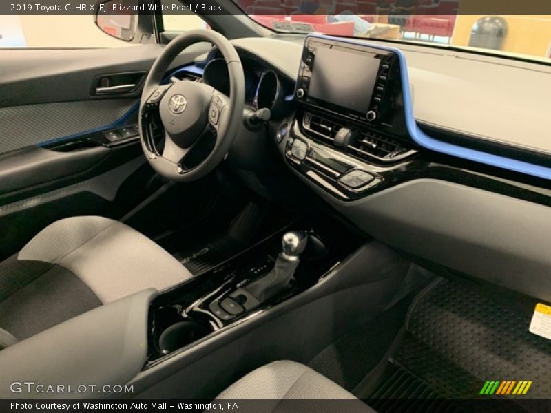 Blizzard White Pearl / Black 2019 Toyota C-HR XLE