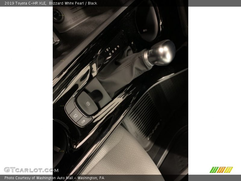 Blizzard White Pearl / Black 2019 Toyota C-HR XLE