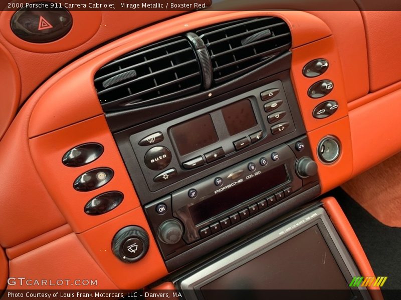 Controls of 2000 911 Carrera Cabriolet