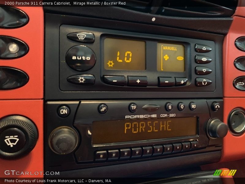 Controls of 2000 911 Carrera Cabriolet