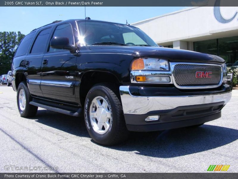 Onyx Black / Pewter/Dark Pewter 2005 GMC Yukon SLT