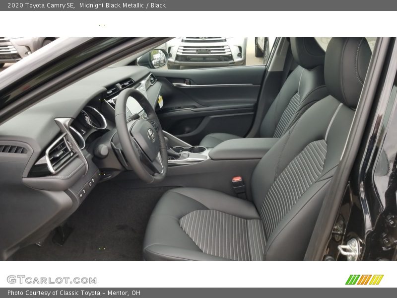 Midnight Black Metallic / Black 2020 Toyota Camry SE