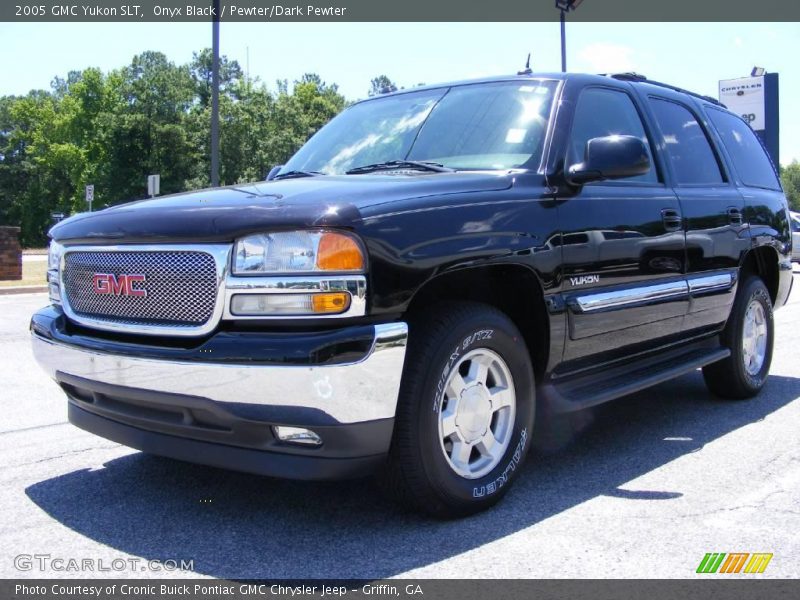 Onyx Black / Pewter/Dark Pewter 2005 GMC Yukon SLT