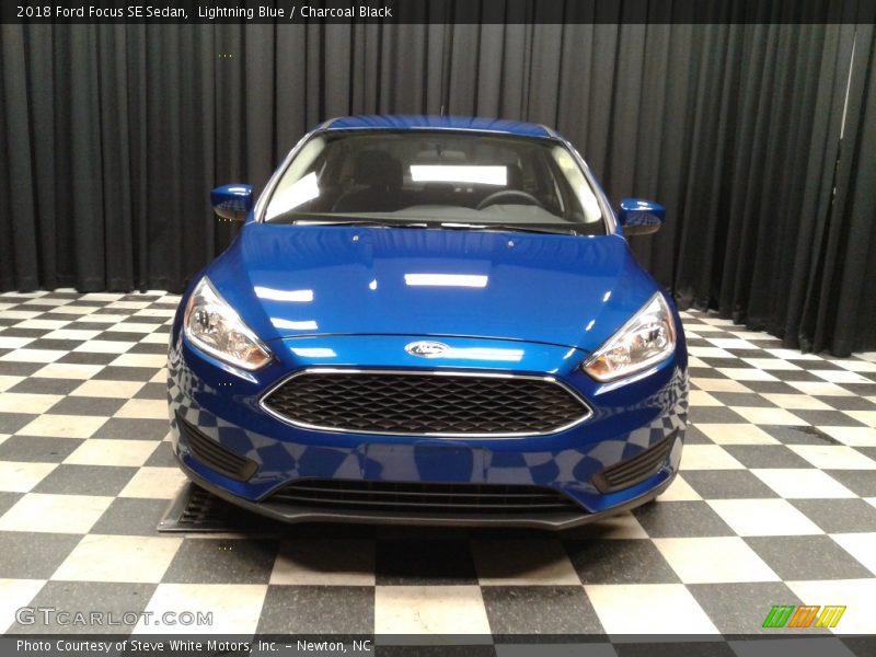 Lightning Blue / Charcoal Black 2018 Ford Focus SE Sedan