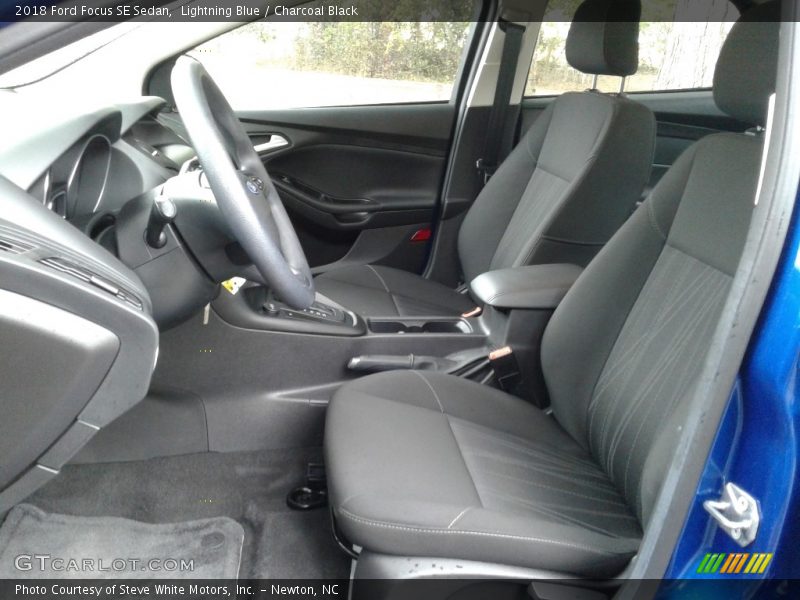 Lightning Blue / Charcoal Black 2018 Ford Focus SE Sedan