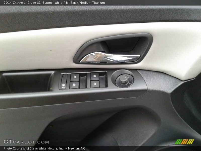 Summit White / Jet Black/Medium Titanium 2014 Chevrolet Cruze LS