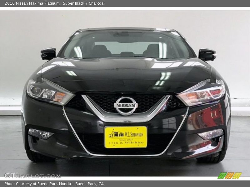 Super Black / Charcoal 2016 Nissan Maxima Platinum