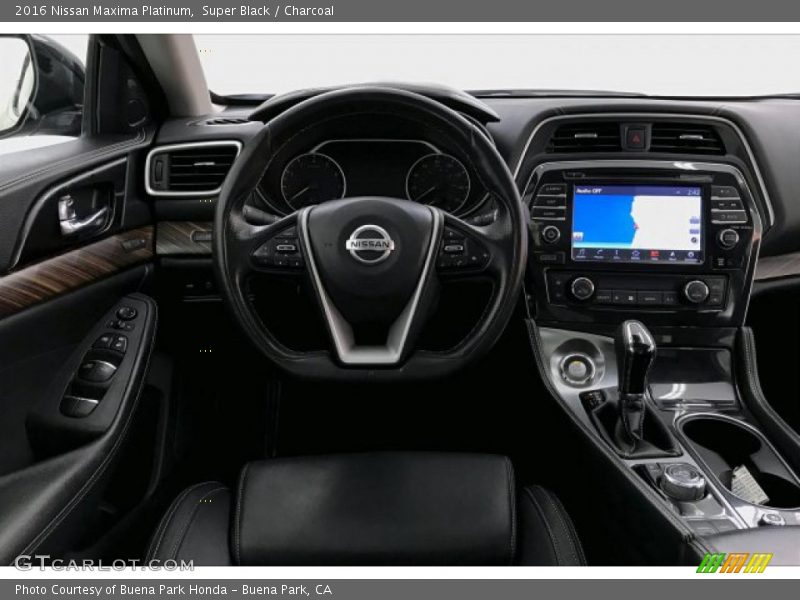 Super Black / Charcoal 2016 Nissan Maxima Platinum