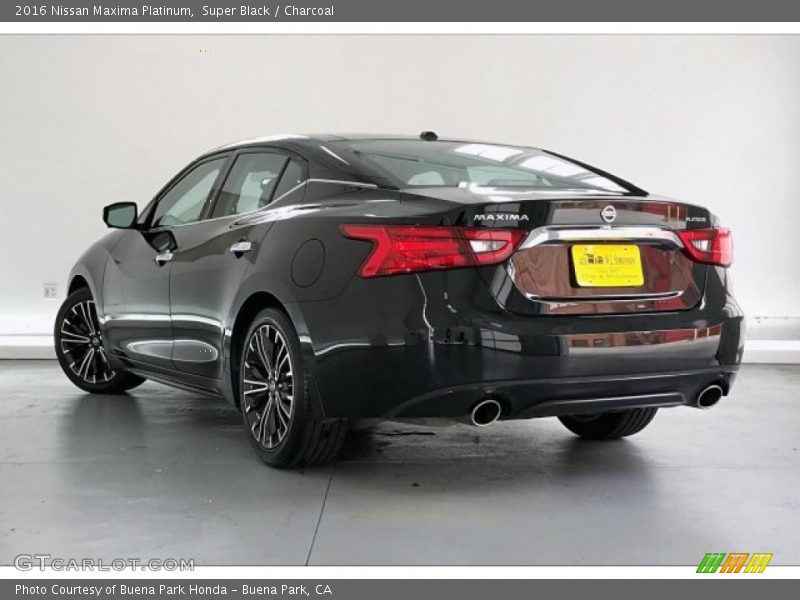 Super Black / Charcoal 2016 Nissan Maxima Platinum