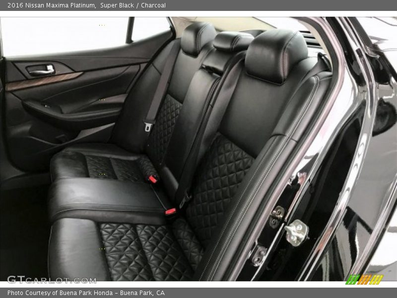 Super Black / Charcoal 2016 Nissan Maxima Platinum
