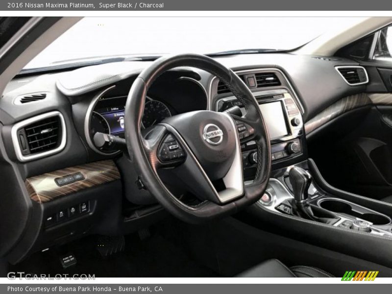Super Black / Charcoal 2016 Nissan Maxima Platinum
