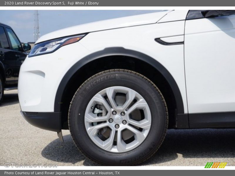  2020 Discovery Sport S Wheel