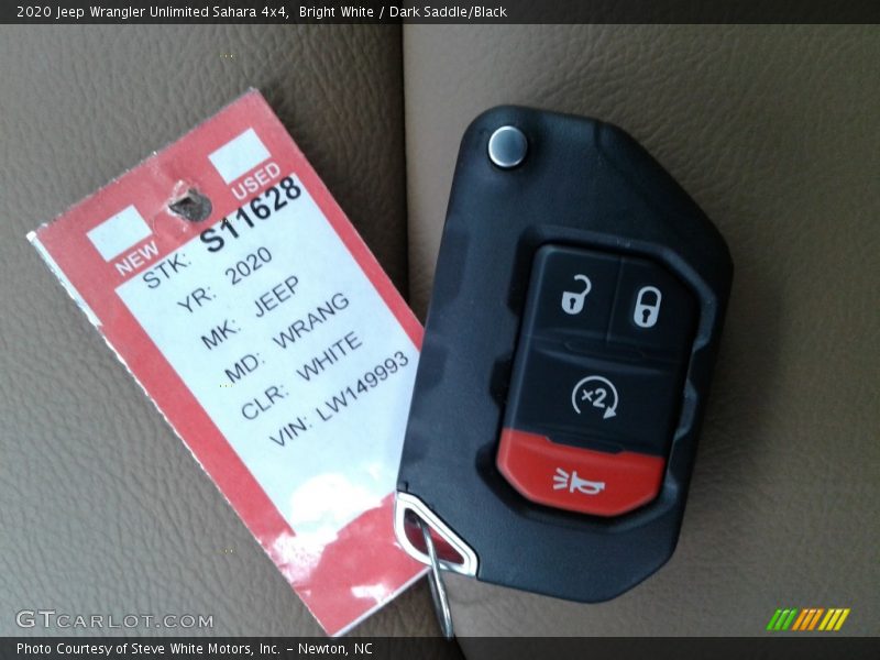 Bright White / Dark Saddle/Black 2020 Jeep Wrangler Unlimited Sahara 4x4