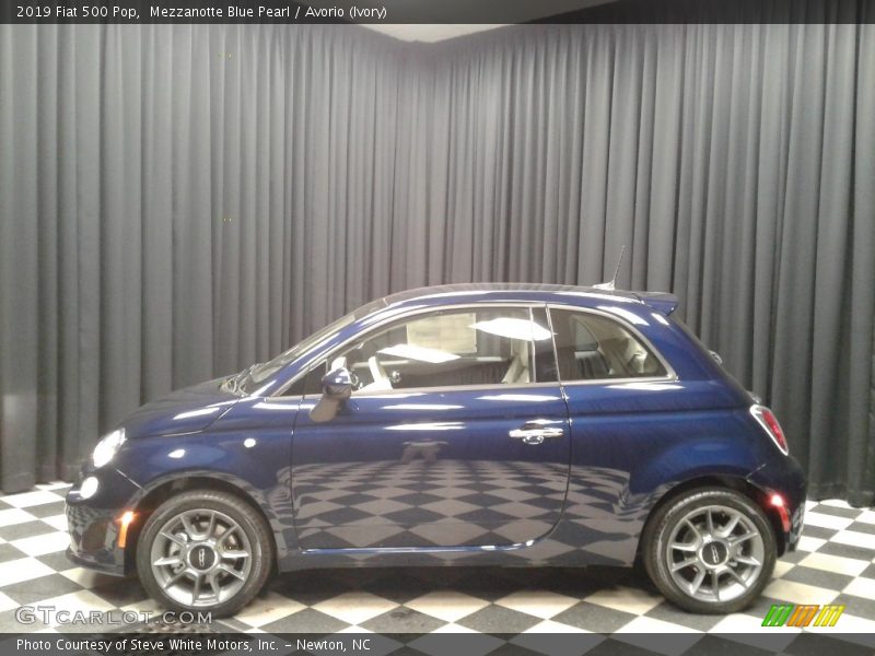 Mezzanotte Blue Pearl / Avorio (Ivory) 2019 Fiat 500 Pop