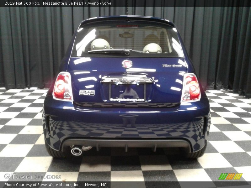 Mezzanotte Blue Pearl / Avorio (Ivory) 2019 Fiat 500 Pop