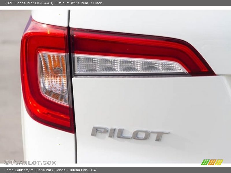 Platinum White Pearl / Black 2020 Honda Pilot EX-L AWD