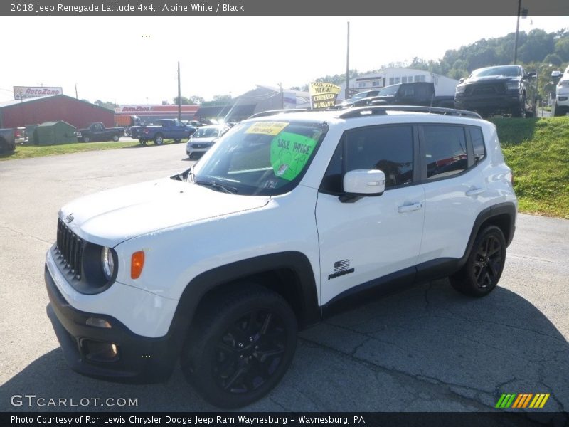 Alpine White / Black 2018 Jeep Renegade Latitude 4x4