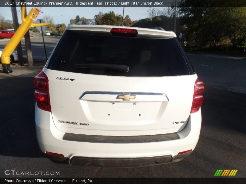Iridescent Pearl Tricoat / Light Titanium/Jet Black 2017 Chevrolet Equinox Premier AWD