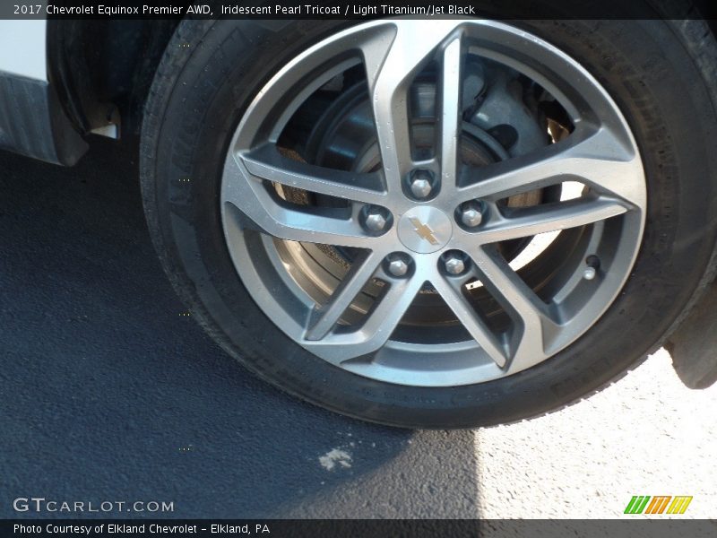 Iridescent Pearl Tricoat / Light Titanium/Jet Black 2017 Chevrolet Equinox Premier AWD
