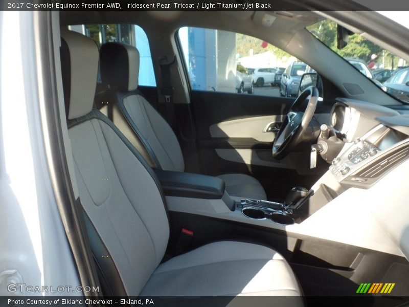 Iridescent Pearl Tricoat / Light Titanium/Jet Black 2017 Chevrolet Equinox Premier AWD