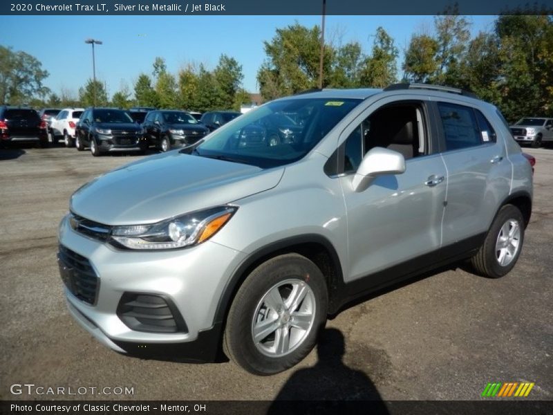 Silver Ice Metallic / Jet Black 2020 Chevrolet Trax LT