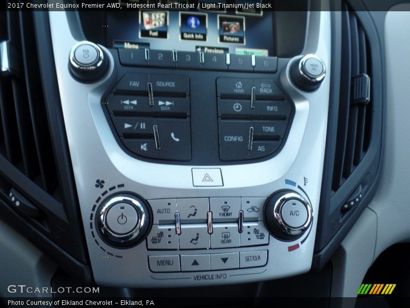 Iridescent Pearl Tricoat / Light Titanium/Jet Black 2017 Chevrolet Equinox Premier AWD