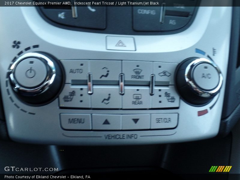 Iridescent Pearl Tricoat / Light Titanium/Jet Black 2017 Chevrolet Equinox Premier AWD