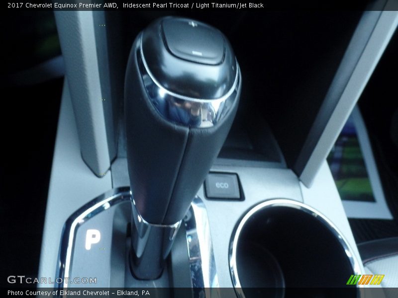 Iridescent Pearl Tricoat / Light Titanium/Jet Black 2017 Chevrolet Equinox Premier AWD
