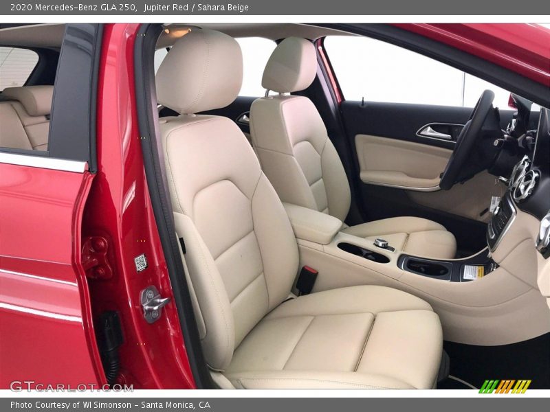 Jupiter Red / Sahara Beige 2020 Mercedes-Benz GLA 250