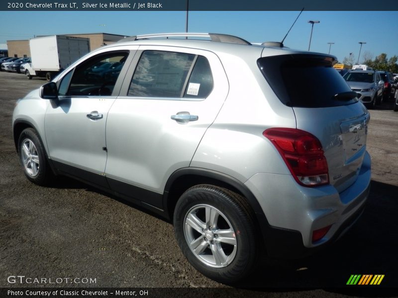 Silver Ice Metallic / Jet Black 2020 Chevrolet Trax LT