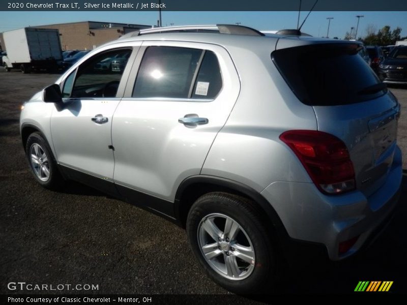 Silver Ice Metallic / Jet Black 2020 Chevrolet Trax LT