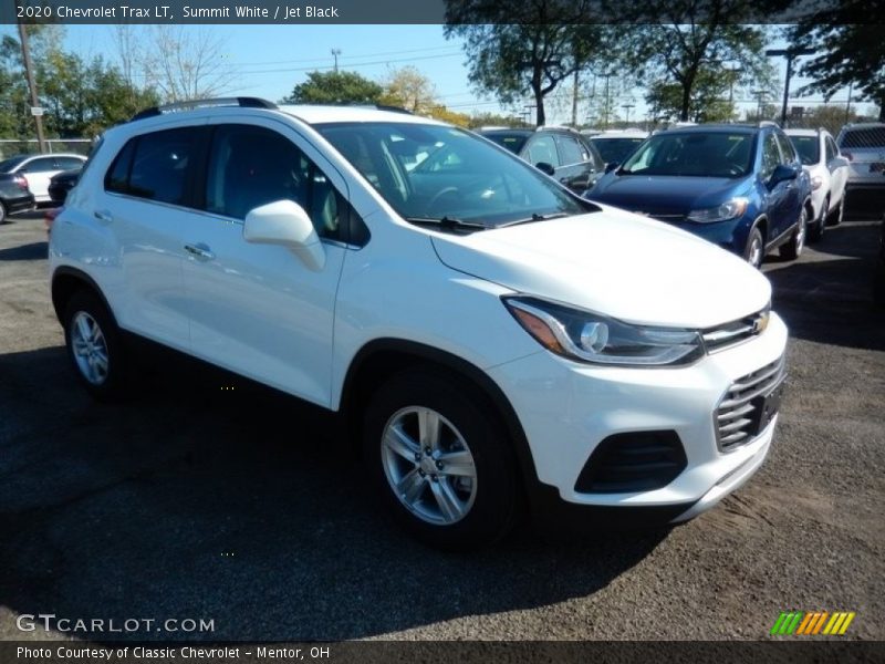 Summit White / Jet Black 2020 Chevrolet Trax LT