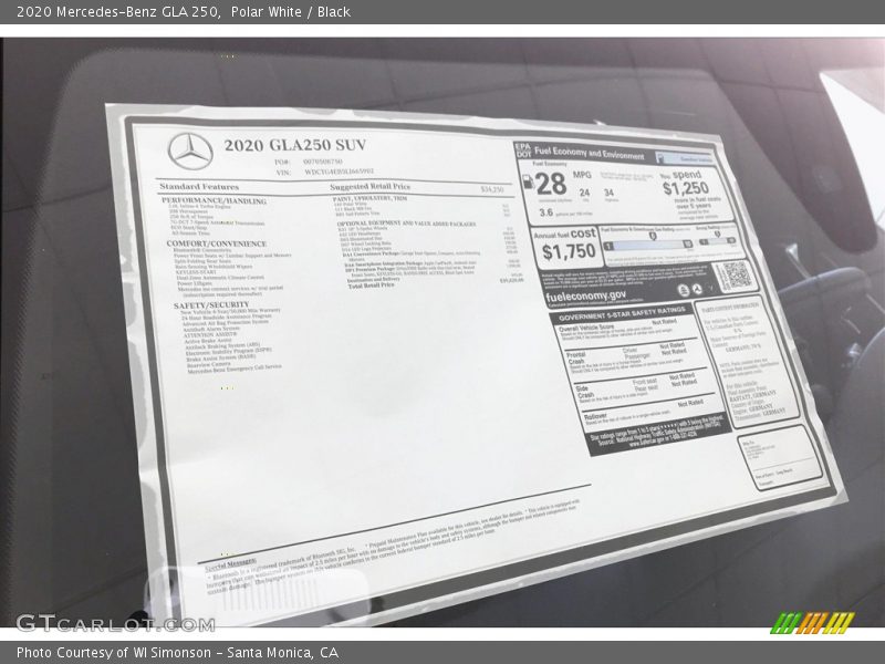 Polar White / Black 2020 Mercedes-Benz GLA 250