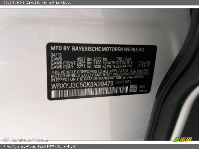 Alpine White / Black 2019 BMW X2 sDrive28i